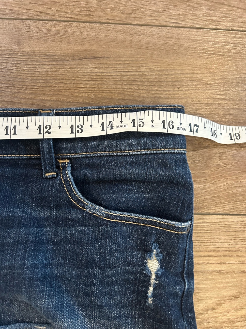 Abercrombie & Fitch Size 6 Low Rise Distressed Denim Shorts Dark Wash W28 Y2K - Picture 4 of 6